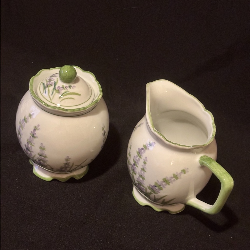 Andrea by Sadek Cream and Sugar Set. Flowers Design - Picture 10 of 11